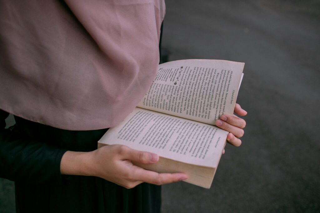 ahmad-syarif-maulana-69JYaFRF0v4-unsplash